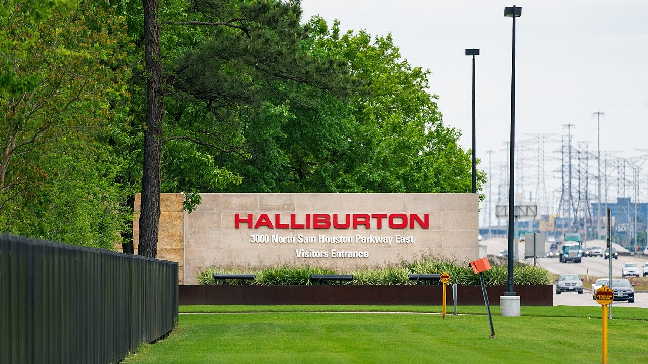 Halliburton Beats Estimates as Overseas Growth Offsets North American Weakness